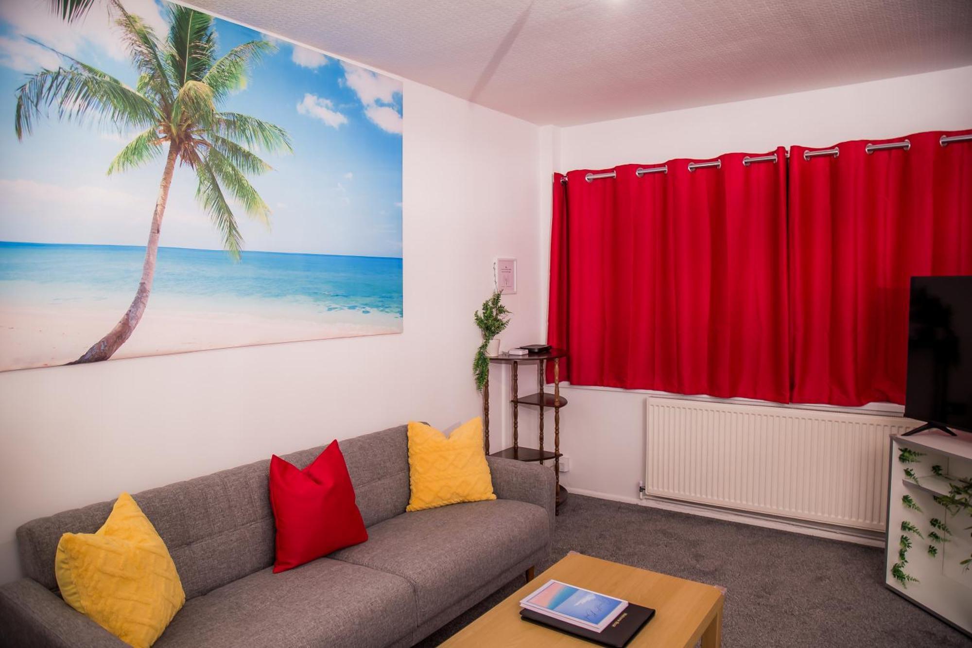 Vakantiehuis Lucky - Ideal For Trade, Consultants & Family - Near Alton Towers, 3 Bedrooms - 4 Beds - Max 5 Guests *