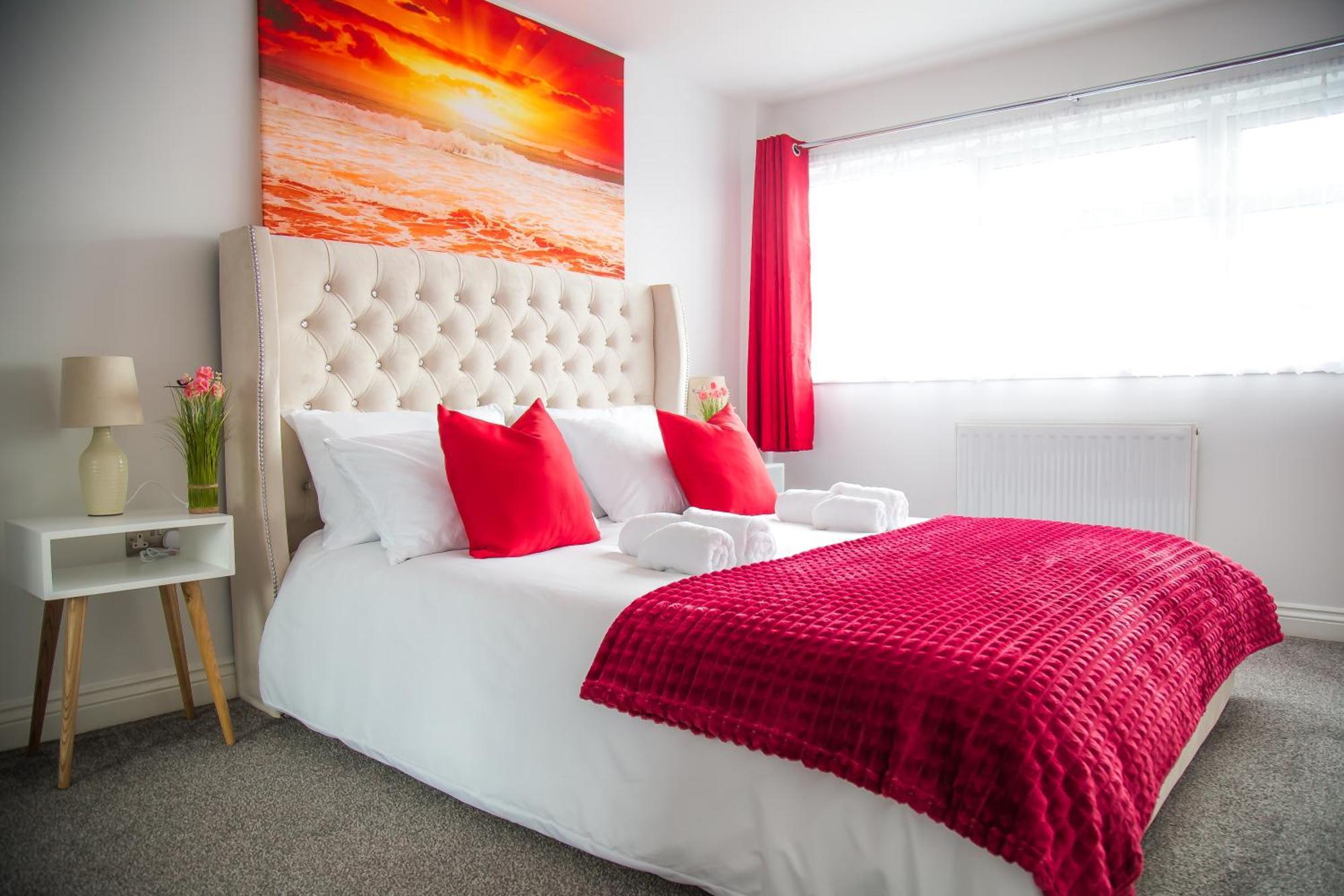Lucky - Ideal For Trade, Consultants & Family - Near Alton Towers, 3 Bedrooms - 4 Beds - Max 5 Guests