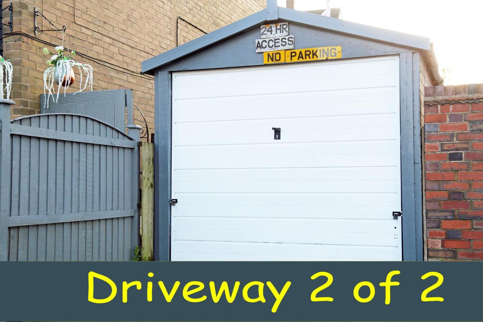 Holiday home Lucky - Ideal For Trade, Consultants & Family - Near Alton Towers, 3 Bedrooms - 4 Beds - Max 5 Guests *